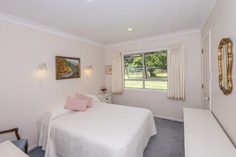 Photo of property in 105 Yorke Road, Haruru, 0204