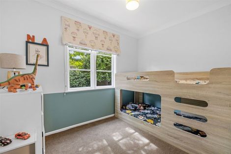 Photo of property in 44 Pitcairn Crescent, Bryndwr, Christchurch, 8053
