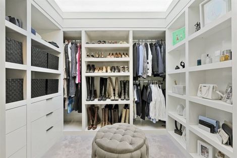 Photo of property in 8 Saint Barnabas Lane, Fendalton, Christchurch, 8052