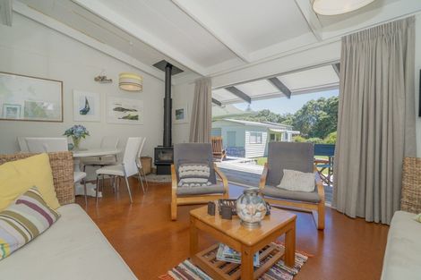 Photo of property in 13 Wigmore Crescent, Hahei, Whitianga, 3591