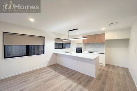 Photo of property in 30c Durham Street, Te Atatu Peninsula, Auckland, 0610