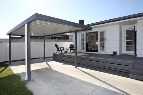 Photo of property in 73 Middle Road, Havelock North, 4130