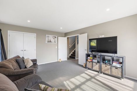 Photo of property in 11a Fernaig Street, Papakura, 2110