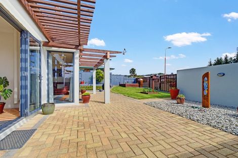Photo of property in 15 Edward Payton Grove, Pukehangi, Rotorua, 3015