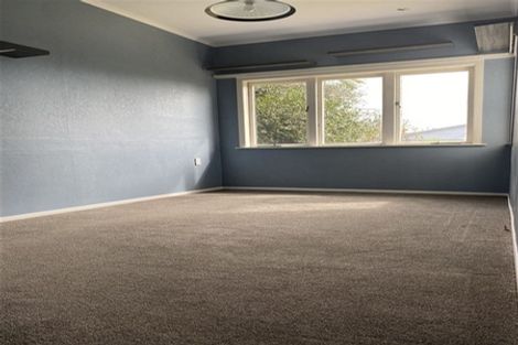 Photo of property in 32 Grove Road, Papakura, 2110