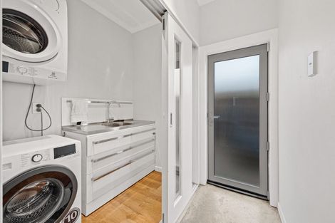 Photo of property in 19 Milton Street, Gore, 9710