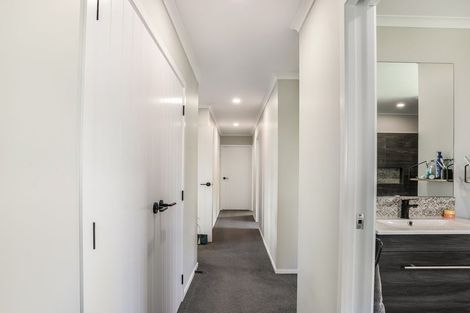 Photo of property in 19 Bragato Way, Te Kauwhata, 3710