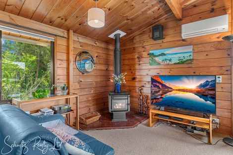 Photo of property in 1870 State Highway 1, Kaiwaka, 0573