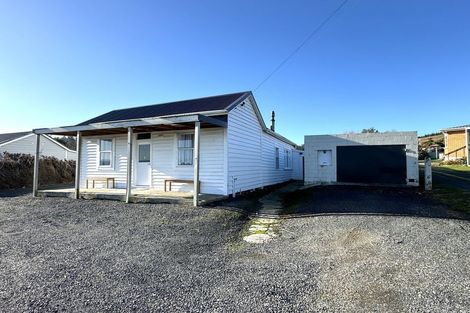 Photo of property in 86 Salcombe Street, Kaitangata, 9210