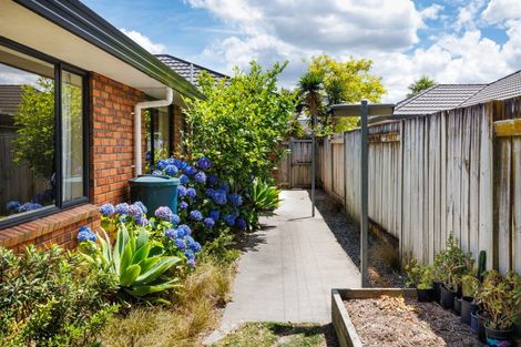 Photo of property in 10 Boston Parade, Kelvin Grove, Palmerston North, 4414