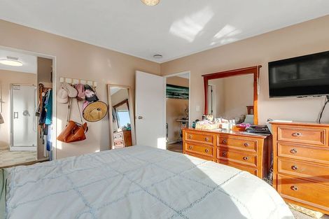 Photo of property in 6 Westridge, Camborne, Porirua, 5026