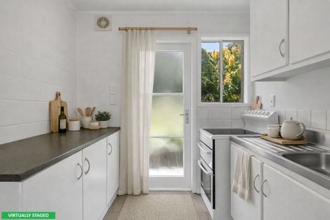 Photo of property in 2/33 Grassways Avenue, Pakuranga, Auckland, 2010