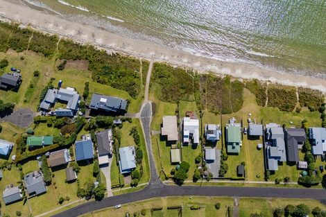 Photo of property in 83 Captain Cook Road, Cooks Beach, Whitianga, 3591