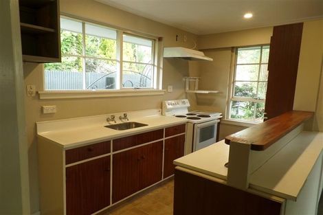 Photo of property in 16 Cashmere Road, Cashmere, Christchurch, 8022