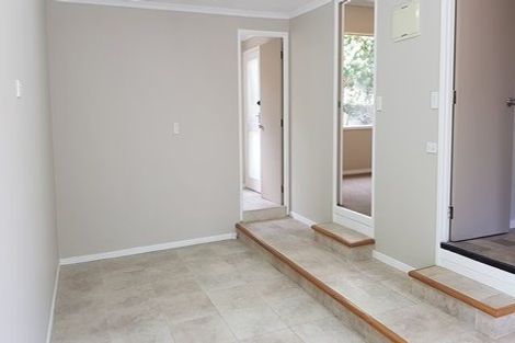 Photo of property in 2/4202a Great North Road, Glendene, Auckland, 0602