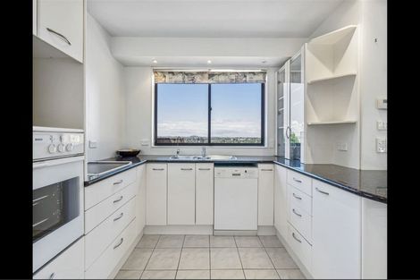 Photo of property in 9 Renoir Street, West Harbour, Auckland, 0618