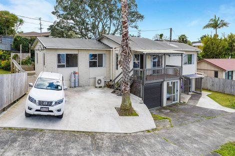 Photo of property in 4/89a Royal Road, Massey, Auckland, 0614
