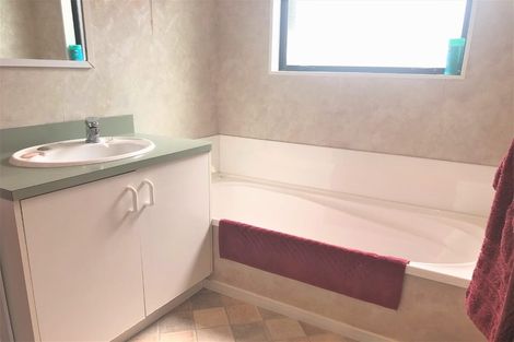 Photo of property in 1/217 Coronation Avenue, Welbourn, New Plymouth, 4310