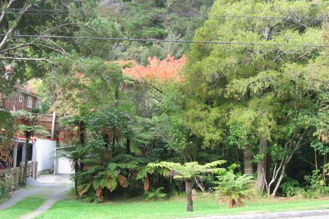 Photo of property in 129 Pinehaven Road, Pinehaven, Upper Hutt, 5019