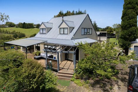 Photo of property in 717 Kaipara Coast Highway, Kaukapakapa, 0871