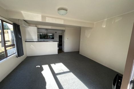 Photo of property in 1/35 D'oyly Drive, Stanmore Bay, Whangaparaoa, 0932