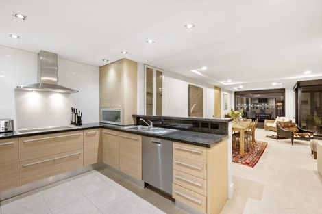 Photo of property in Waterline Apartments, 1a/342 Oriental Parade, Oriental Bay, Wellington, 6011