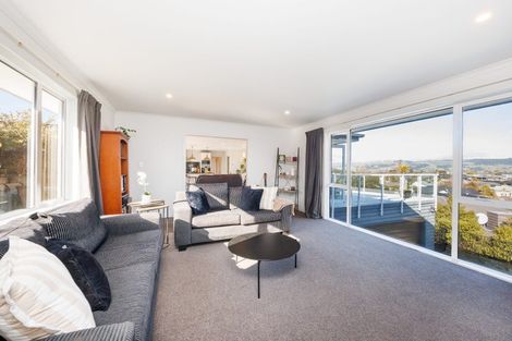 Photo of property in 18b Galea Grove, Kelvin Grove, Palmerston North, 4414