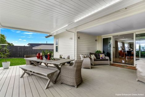 Photo of property in 28 Stace Hopper Drive, One Tree Point, 0118