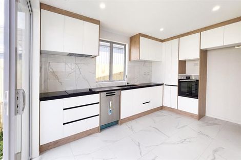 Photo of property in 14 Fredrick Hanson Road, Papakura, 2110