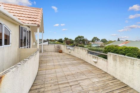 Photo of property in 88 Domett Street, Opunake, 4616