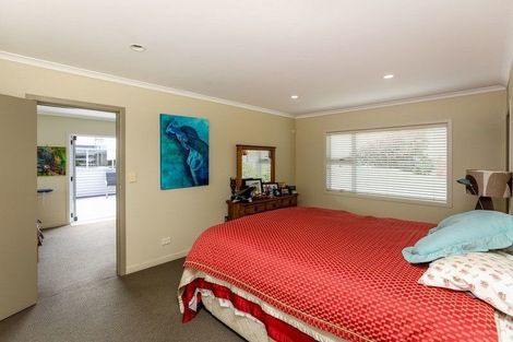 Photo of property in 73 Vivian Street, New Plymouth, 4310