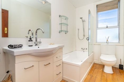 Photo of property in 37 Carnarvon Street, Belleknowes, Dunedin, 9011