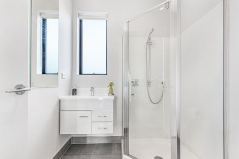 Photo of property in 6/7 Uku Lane, Hobsonville, Auckland, 0616