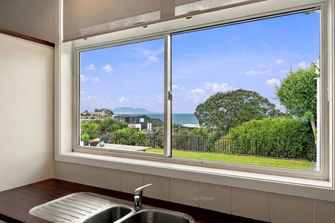 Photo of property in 33 Lax Crescent, Leigh, 0985
