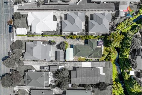 Photo of property in 28a Whites Line West, Woburn, Lower Hutt, 5010