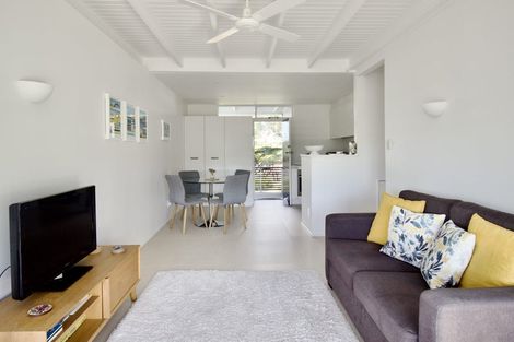 Photo of property in 3/73 Princes Street, Northcote Point, Auckland, 0627
