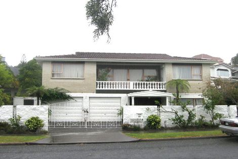 Photo of property in 81 Chelsea View Drive, Chatswood, Auckland, 0626