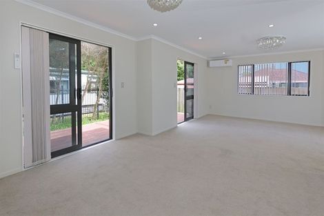 Photo of property in 50b Pinedale Place, Henderson, Auckland, 0610