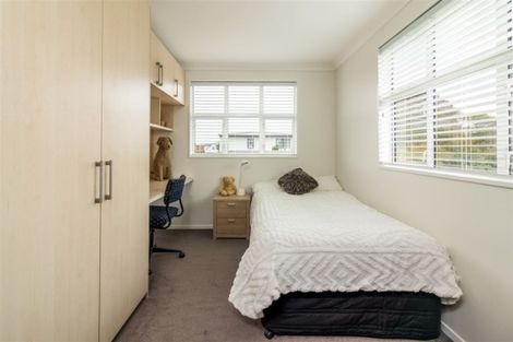 Photo of property in 90a Bryndwr Road, Bryndwr, Christchurch, 8052