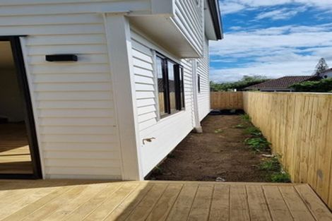 Photo of property in 64e Buscomb Avenue, Henderson, Auckland, 0610