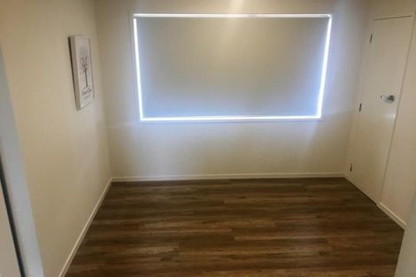 Photo of property in 34 Kelman Road, Kelston, Auckland, 0602