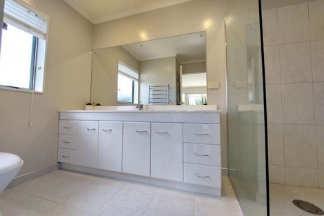 Photo of property in 17a Drake Street, Howick, Auckland, 2014