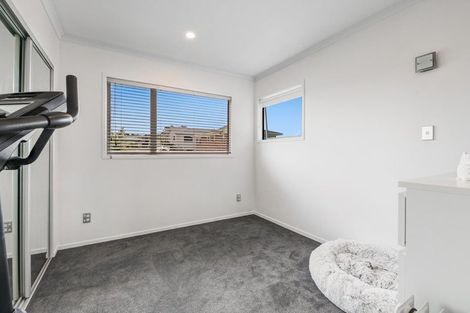 Photo of property in 192 Vipond Road, Stanmore Bay, Whangaparaoa, 0932