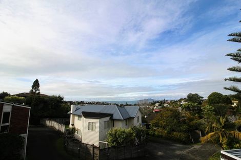 Photo of property in 51 Wyoming Avenue, Murrays Bay, Auckland, 0630