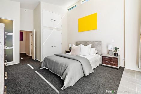 Photo of property in Hb Apartments, 2/3 Holland Street, Te Aro, Wellington, 6011