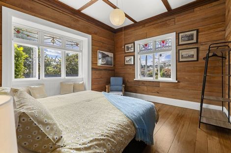 Photo of property in 22 Wallis Street, Raglan, 3225