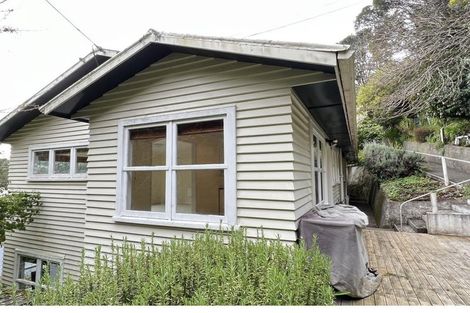 Photo of property in 23 Raroa Road, Kelburn, Wellington, 6012