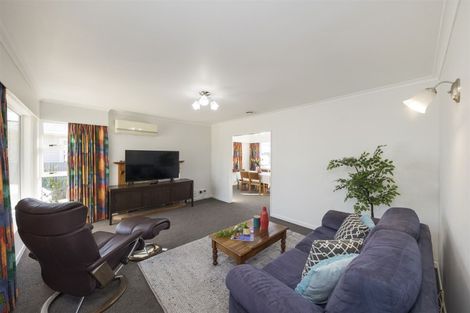 Photo of property in 35 Abraham Crescent, Milson, Palmerston North, 4414