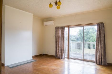 Photo of property in 1/260 Birkdale Road, Birkdale, Auckland, 0626