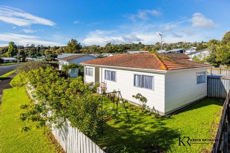 Photo of property in 2/62 Redcrest Avenue, Red Hill, Papakura, 2110